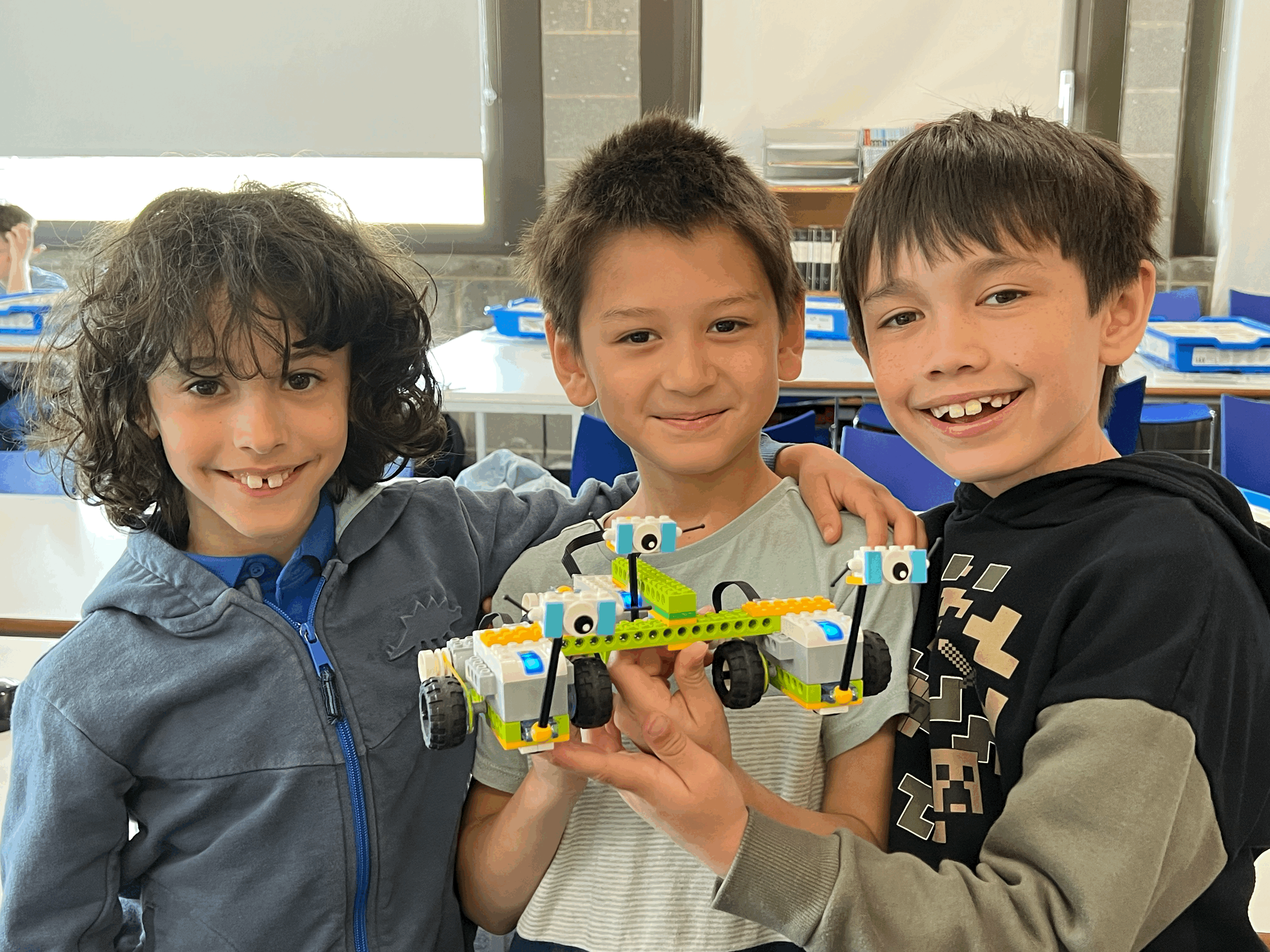 Showing Off a Finished WeDo Buggy